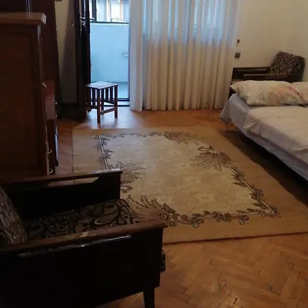 27 юли 3 бюджет Warna