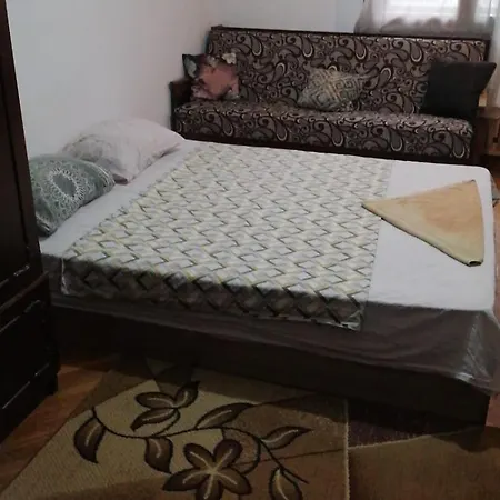 27 юли 3 бюджет Warna